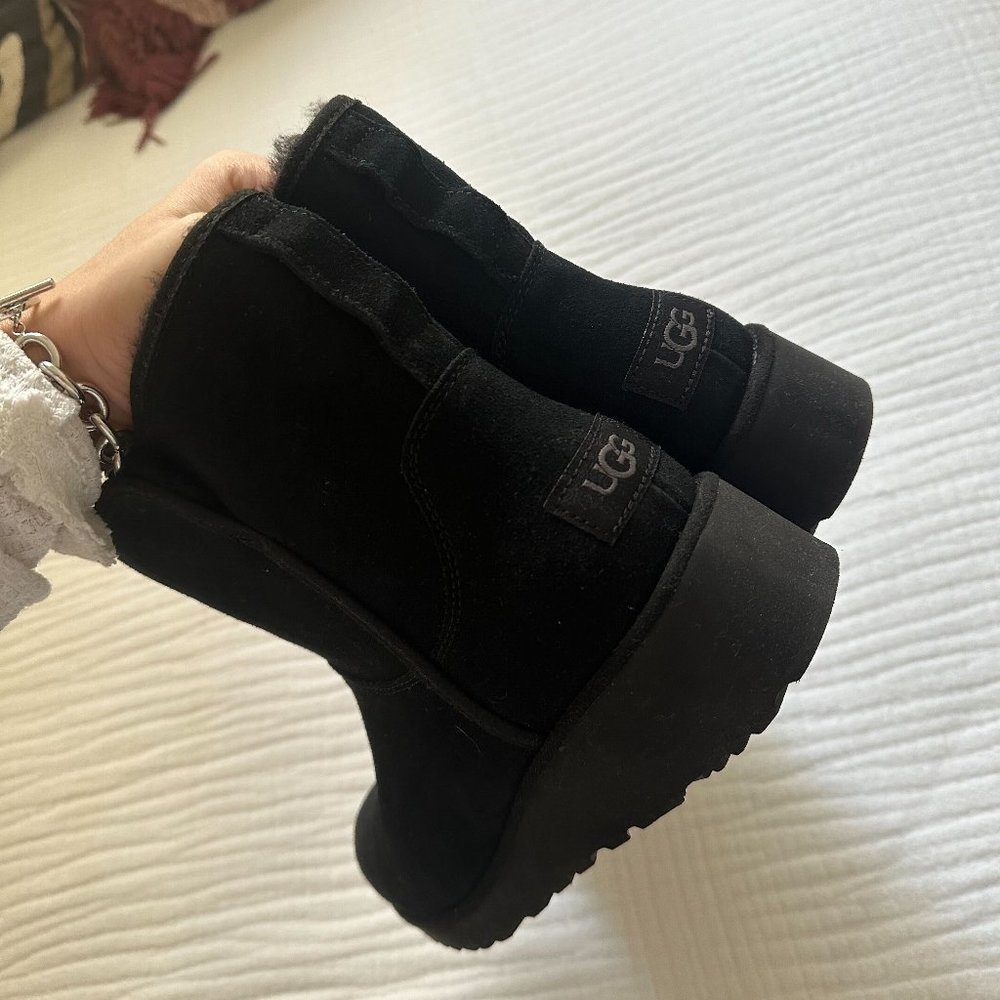 Ugg - Platform - Kristin Wedge Bootie - Black